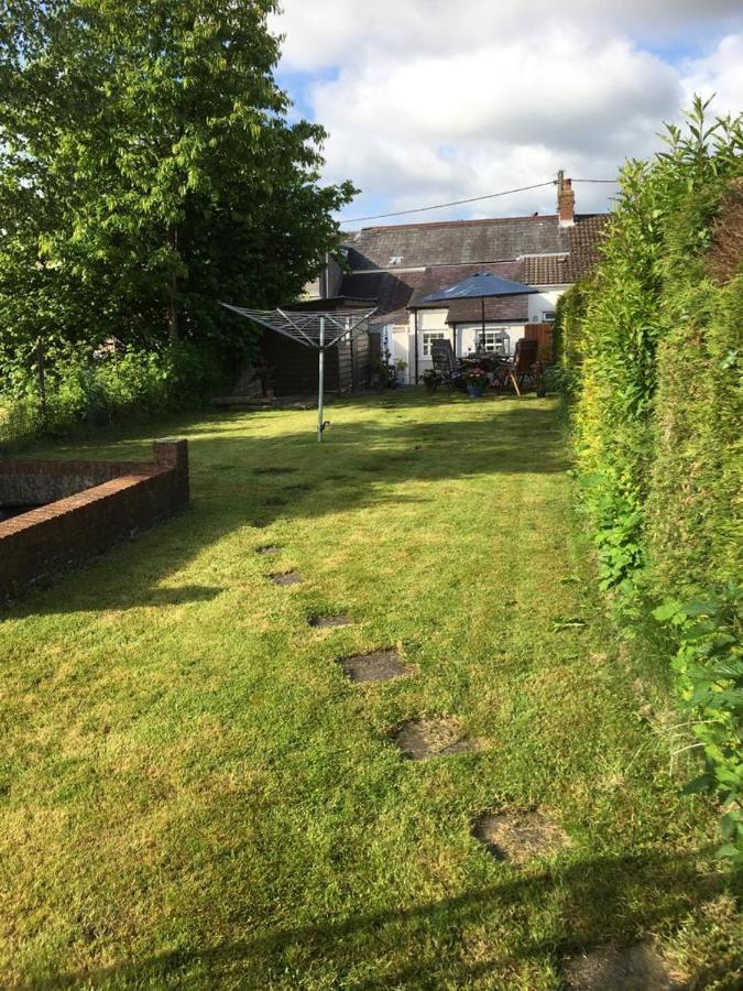 The Cottage Ystradgynlais 外观 照片