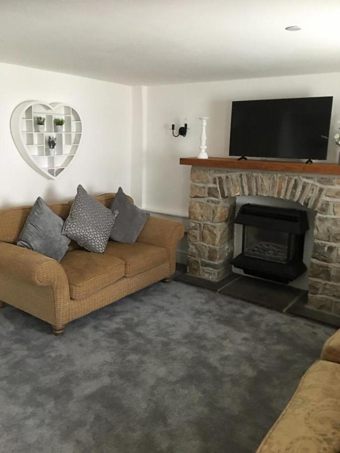 The Cottage Ystradgynlais 外观 照片